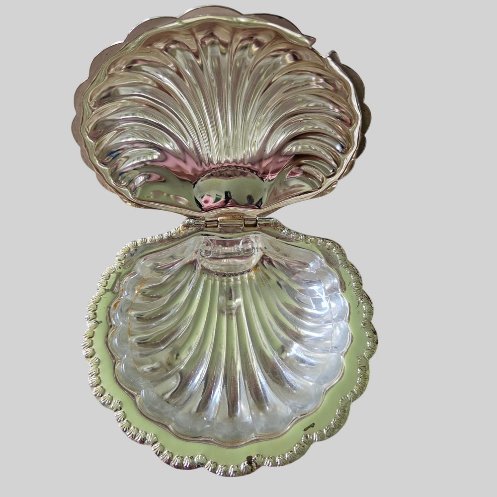 Vintage Silver Clam Shell Trinket Box Coastal Hinged Metal Jewelry Dish Patina